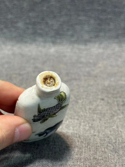 古玩陶瓷粉彩海八怪紋鼻煙壺拍賣，當(dāng)前價格6888元