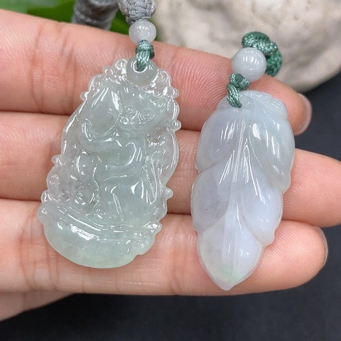 古玩玉器192天然翡翠掛件兩件一手走拍賣(mài),當(dāng)前價(jià)格380元
