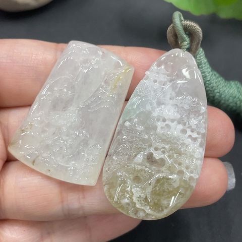 古玩玉器195情侶??裝天然翡翠掛件兩件一手走拍賣,當(dāng)前價(jià)格520元
