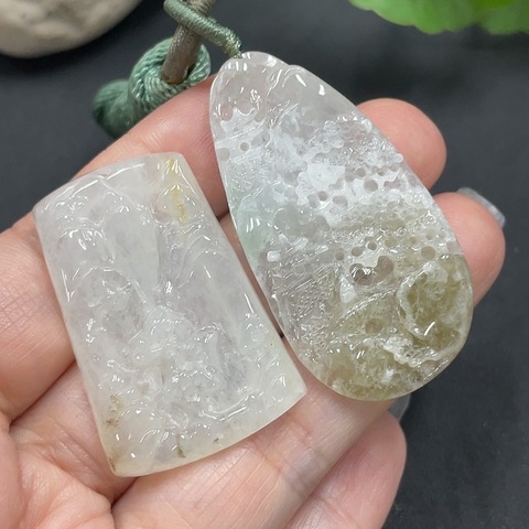 古玩玉器195情侶??裝天然翡翠掛件兩件一手走拍賣,當(dāng)前價(jià)格520元