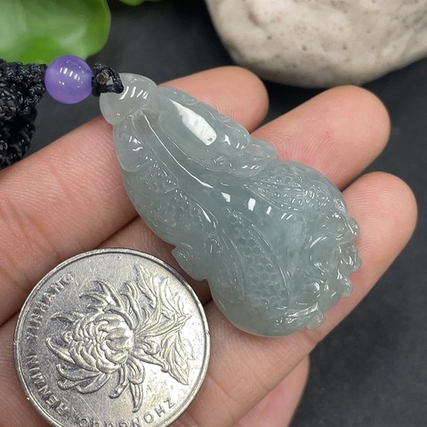 古玩玉器200天然翡翠掛件拍賣(mài)，當(dāng)前價(jià)格330元