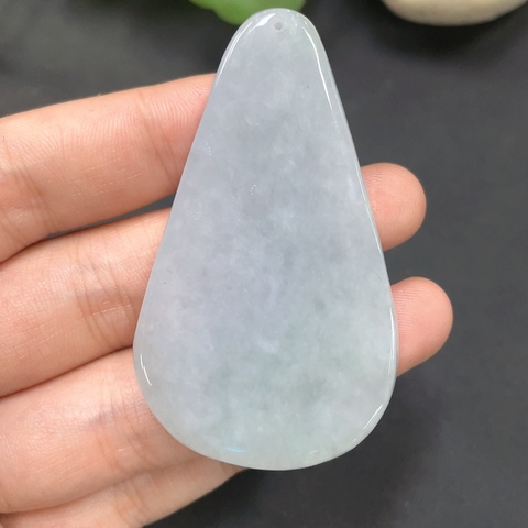 古玩玉器202天然翡翠觀音掛件拍賣,當前價格330元