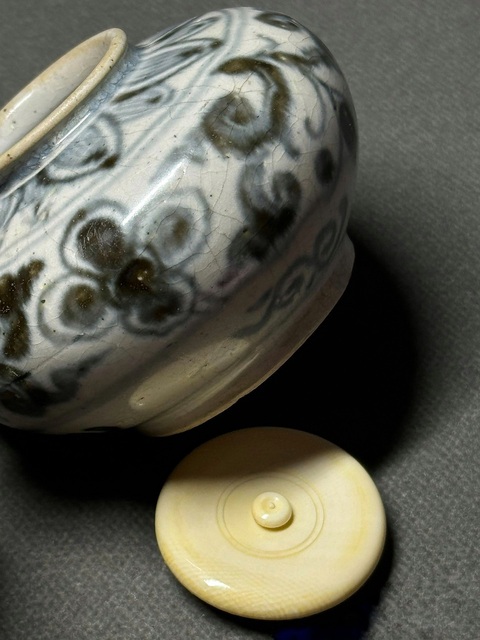古玩陶瓷明代·回流青花纏枝花卉紋茶入拍賣，當前價格6568元