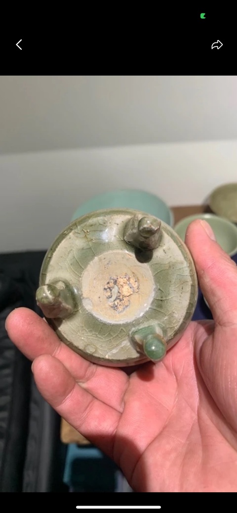 古玩陶瓷宋金時期龍泉青瓷三足爐拍賣,當前價格4500元