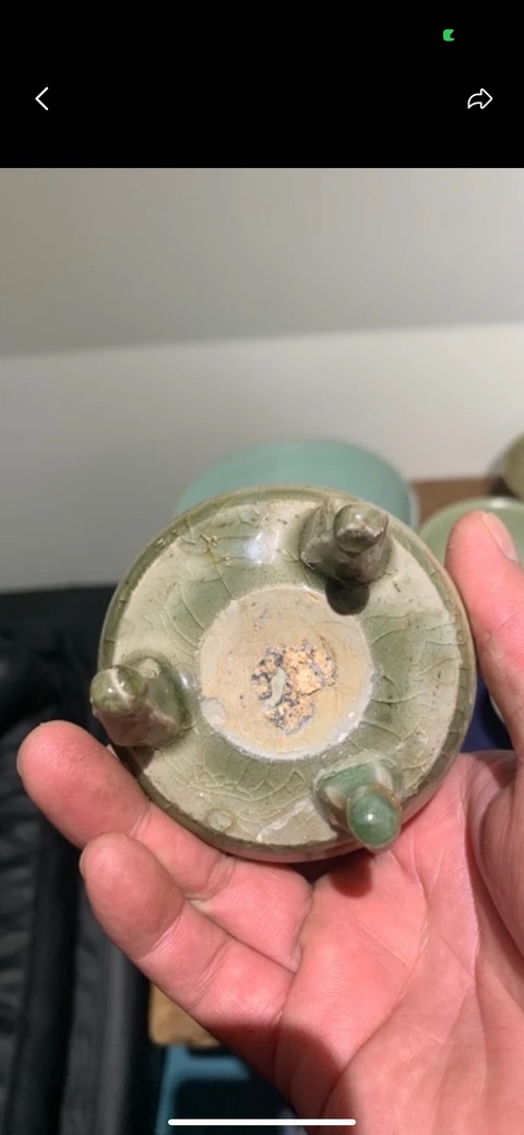 古玩陶瓷宋金時期龍泉青瓷三足爐拍賣,當前價格4500元