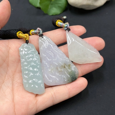 古玩玉器210翡翠掛件一組拍賣,當(dāng)前價(jià)格390元