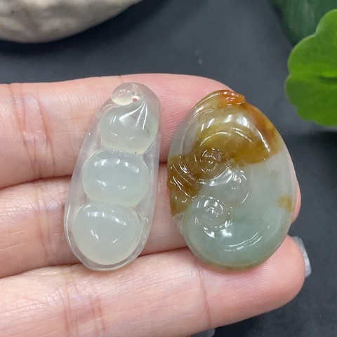 古玩玉器211天然翡翠掛件兩件一手走拍賣(mài),當(dāng)前價(jià)格330元