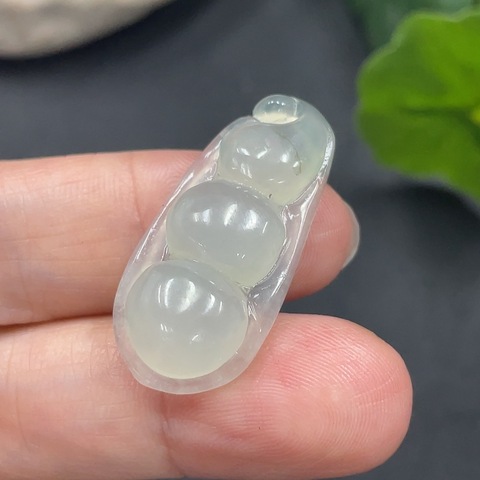 古玩玉器211天然翡翠掛件兩件一手走拍賣(mài),當(dāng)前價(jià)格330元