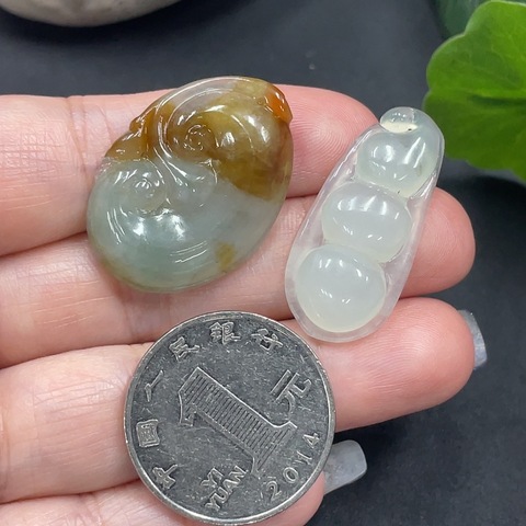 古玩玉器211天然翡翠掛件兩件一手走拍賣(mài),當(dāng)前價(jià)格330元