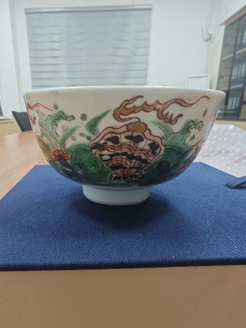 古玩陶瓷清康熙 青花五彩海水八怪碗拍賣，當前價格12000元