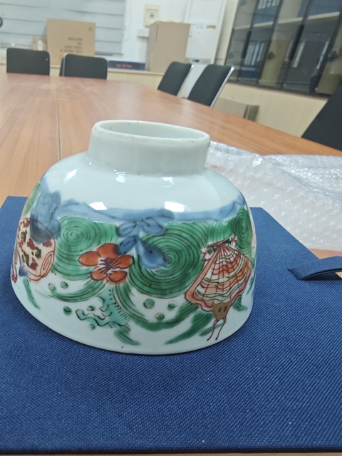 古玩陶瓷清康熙 青花五彩海水八怪碗拍賣，當前價格12000元