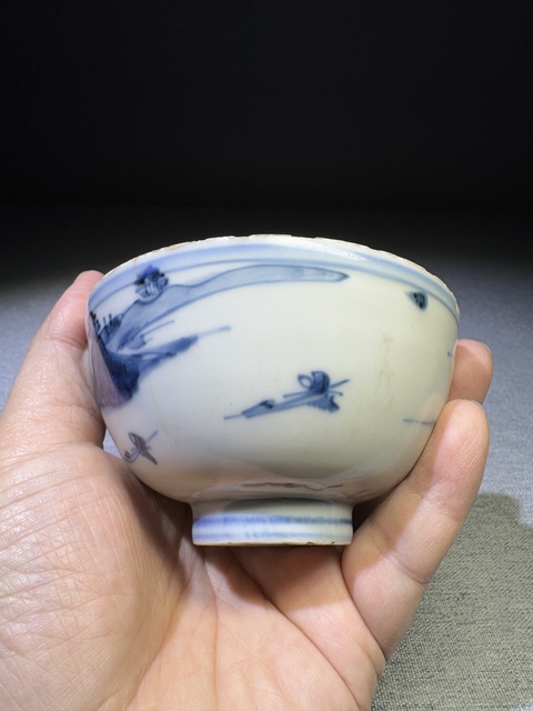 古玩陶瓷明代晚期青花人物山水玉璧底青花茶圓明代青花茶杯拍賣,當(dāng)前價格2400元