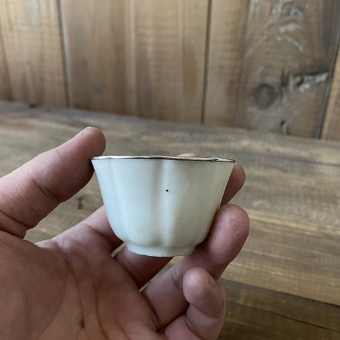古玩陶瓷德化白瓷花口杯拍賣，當前價格480元