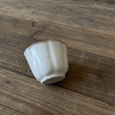 古玩陶瓷德化白瓷花口杯拍賣，當前價格480元