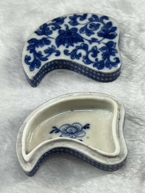 古玩陶瓷乾隆青花纏枝蓮紋葉型蓋盒拍賣，當(dāng)前價(jià)格6000元