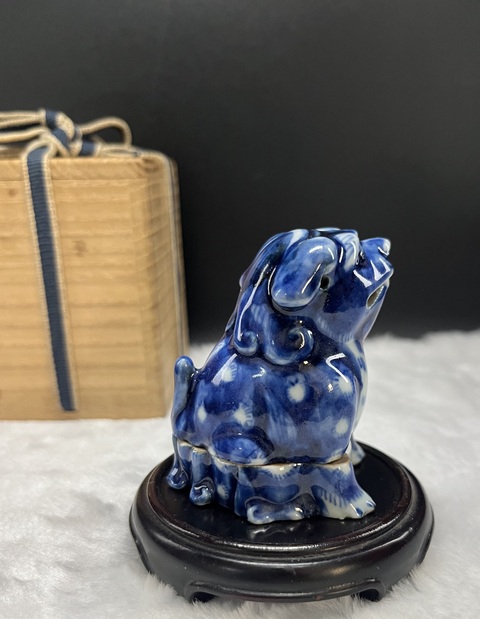 古玩陶瓷清中晚·青花獅子香薰擺件真品鑒賞圖