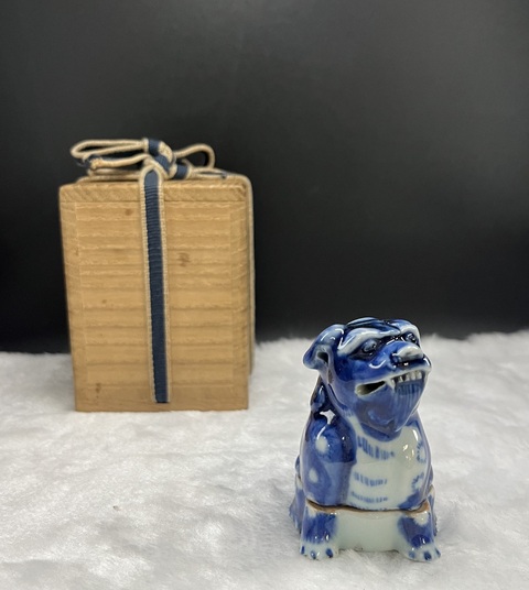 古玩陶瓷清中晚·青花獅子香薰擺件真品鑒賞圖