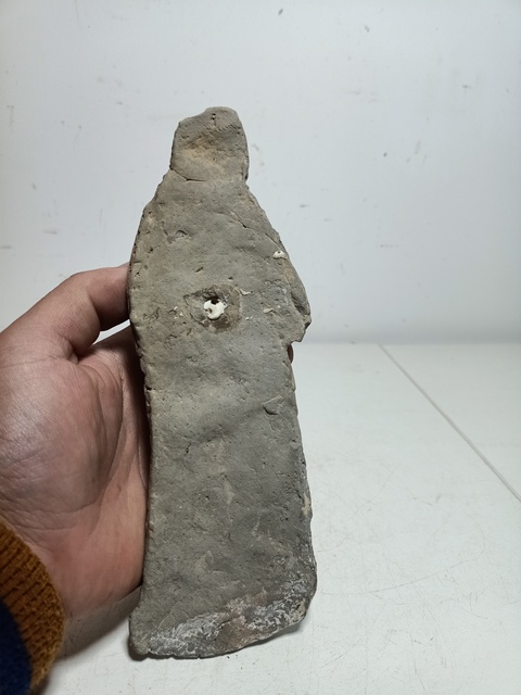 古玩陶瓷灰陶抱娃俑拍賣,當前價格3600元