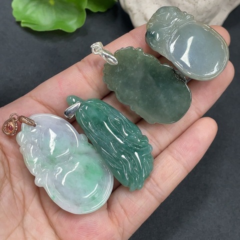 古玩玉器214天然翡翠掛件一組拍賣，當前價格380元