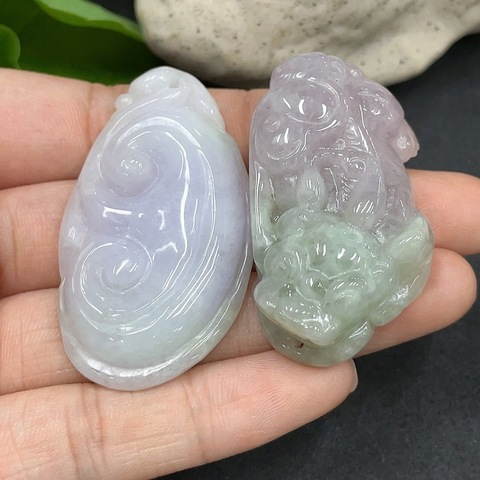 古玩玉器220天然翡翠掛件兩件一手走拍賣，當(dāng)前價格360元