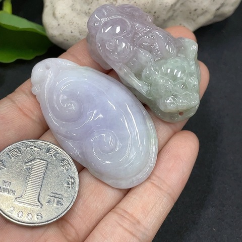 古玩玉器220天然翡翠掛件兩件一手走拍賣，當(dāng)前價格360元