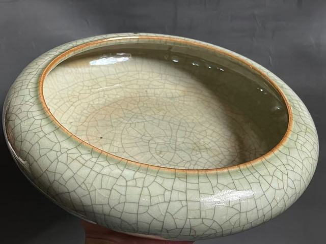 古玩陶瓷筆洗拍賣,當(dāng)前價格11000元