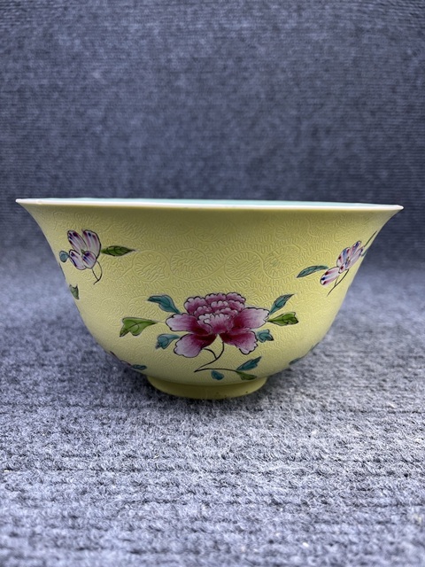 古玩陶瓷內松石綠釉外黃地匝道花卉紋撇口碗拍賣,當前價格3988元