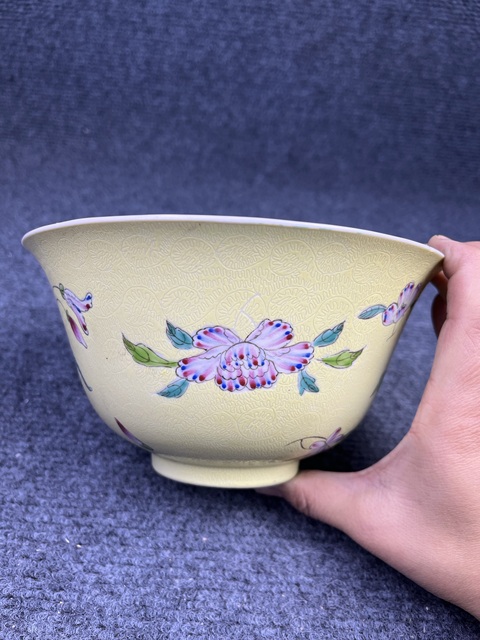 古玩陶瓷內松石綠釉外黃地匝道花卉紋撇口碗拍賣,當前價格3988元
