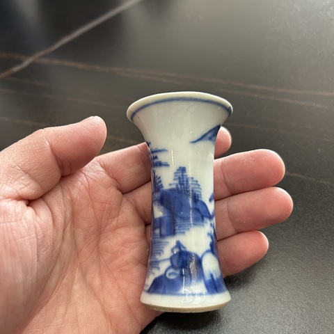 古玩陶瓷青花山水人物紋小花觚拍賣，當前價格3000元