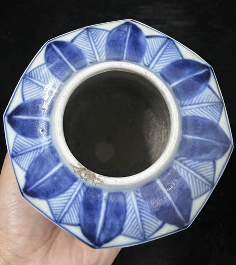 古玩陶瓷清晚-青花花卉紋六方瓶拍賣,當(dāng)前價格99元