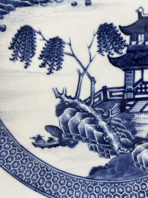 古玩陶瓷青花山水樓閣花口盤拍賣，當前價格3800元