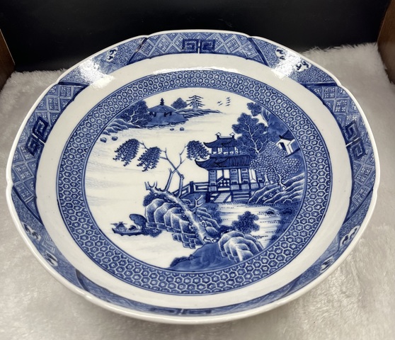 古玩陶瓷青花山水樓閣花口盤拍賣，當前價格3800元