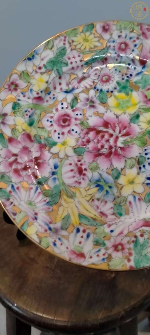 古玩陶瓷金地粉彩百花盤拍賣,當前價格588元