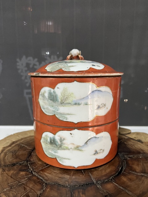 古玩陶瓷礬紅開光淺絳彩山水人物節(jié)盒拍賣,當(dāng)前價(jià)格1888元