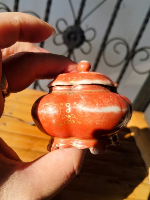 古玩陶瓷乾隆**紅描金水盂拍賣，當前價格5200元