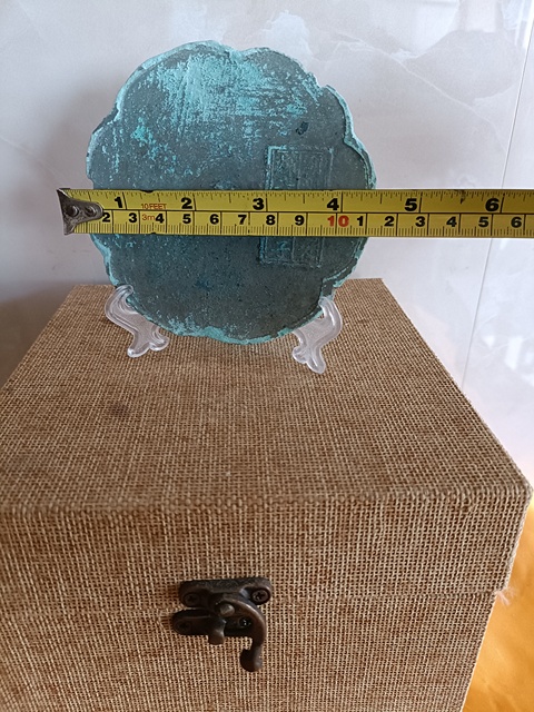 古玩銅器南宋方章款銘文梅花型銅鏡拍賣(mài),當(dāng)前價(jià)格1880元