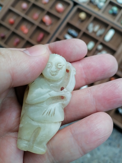 古玩玉器童子拍賣，當(dāng)前價(jià)格1500元