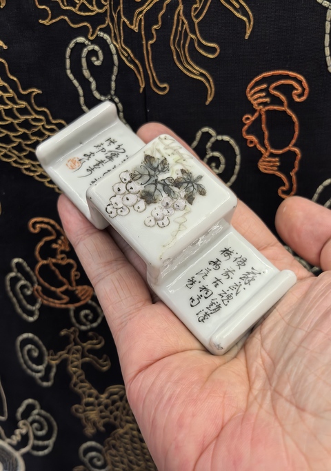 古玩陶瓷民國曾龍升之妻邢幻仙(女)新粉彩墨床拍賣,當(dāng)前價格18888元