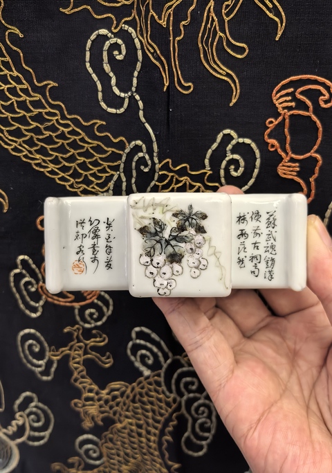 古玩陶瓷民國曾龍升之妻邢幻仙(女)新粉彩墨床拍賣,當(dāng)前價格18888元