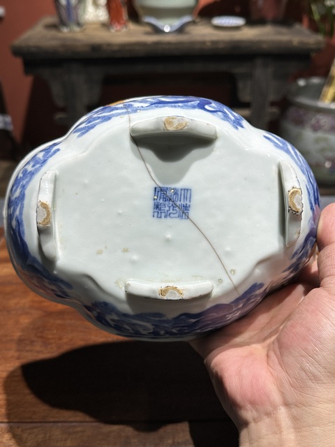 古玩陶瓷清代道光青花金玉滿堂紋高足水仙盆拍賣,當前價格8800元