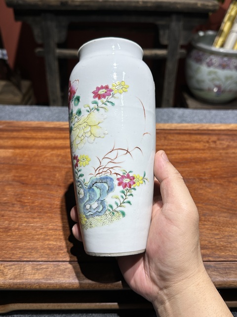 古玩陶瓷筒瓶拍賣,當前價格15800元