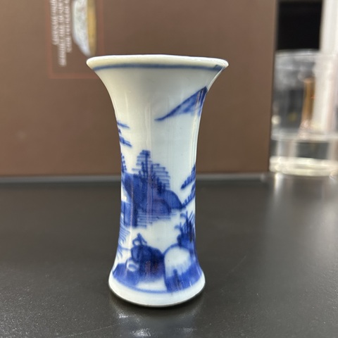 古玩陶瓷青花山水人物紋小花觚拍賣，當前價格3000元