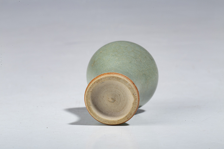 古玩陶瓷清中晚·魚籽黃釉小荸薺瓶真品鑒賞圖