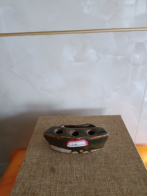 古玩陶瓷清代紫金黑釉筆插拍賣，當前價格298元