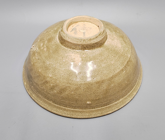 古玩陶瓷元代·青釉碗拍賣，當前價格3000元