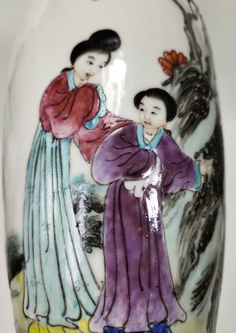古玩陶瓷民國(guó)·粉彩人物故事紋瓶拍賣，當(dāng)前價(jià)格3699元