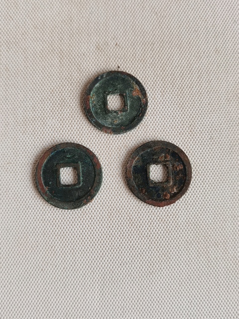 古玩錢幣開元通寶拍賣，當(dāng)前價(jià)格298元