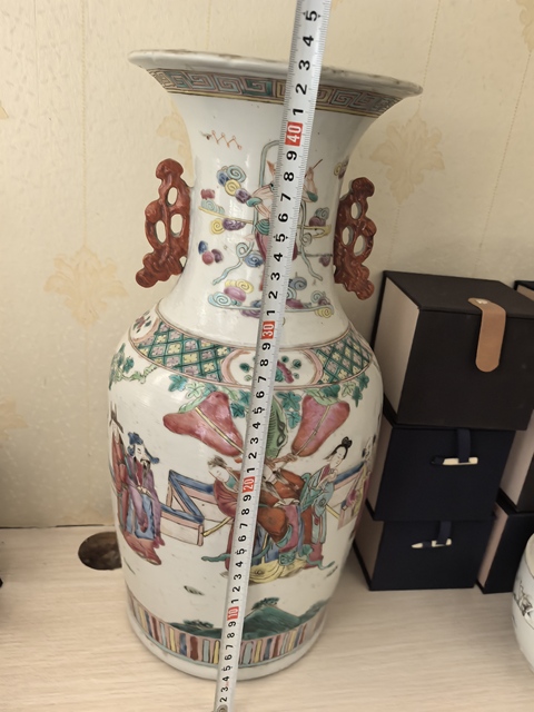 古玩陶瓷粉彩人物瓶拍賣,當(dāng)前價格5600元