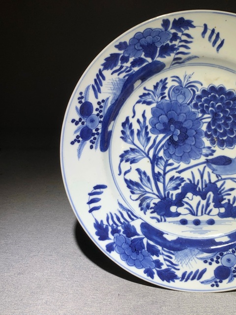 古玩陶瓷清代康熙青花花鳥紋折沿大盤清代康熙青花瓷器拍賣,當前價格2300元