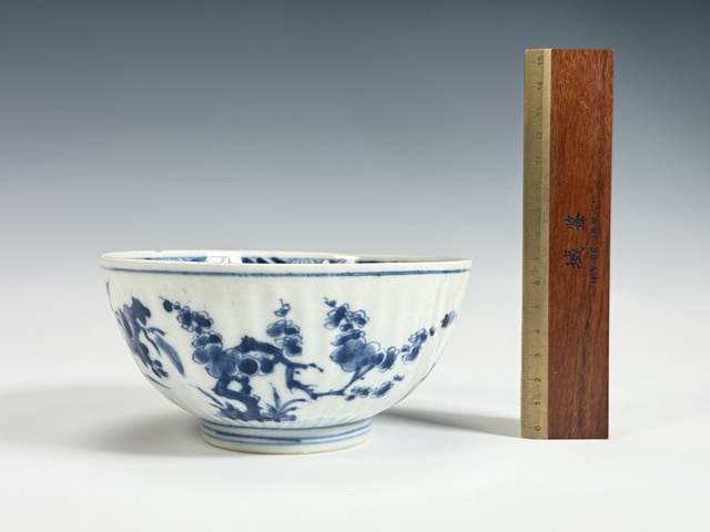 古玩陶瓷清康熙 青花四季花卉紋瓜楞碗拍賣,當(dāng)前價格3300元